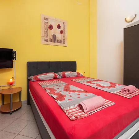 Lovely In With Wifi بولا