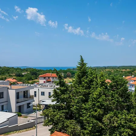 아파트 Lovely In With Wifi