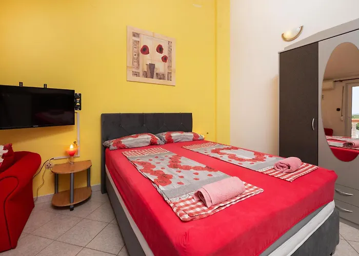 Lovely In With Wifi Pula