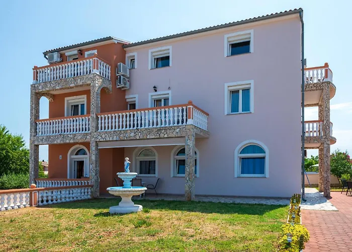 Lovely In With Wifi Pula